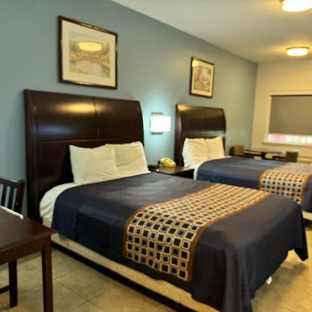 Texas Inn And Suites City Center At University Dr. Edinburg Εξωτερικό φωτογραφία