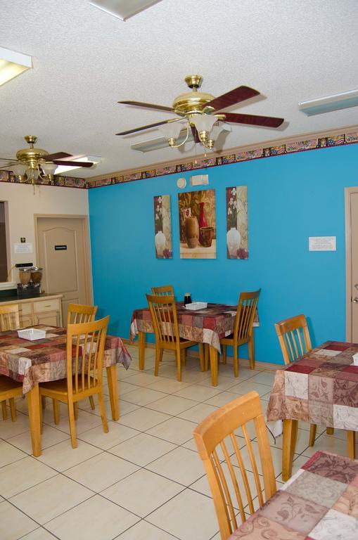 Texas Inn And Suites City Center At University Dr. Edinburg Εξωτερικό φωτογραφία