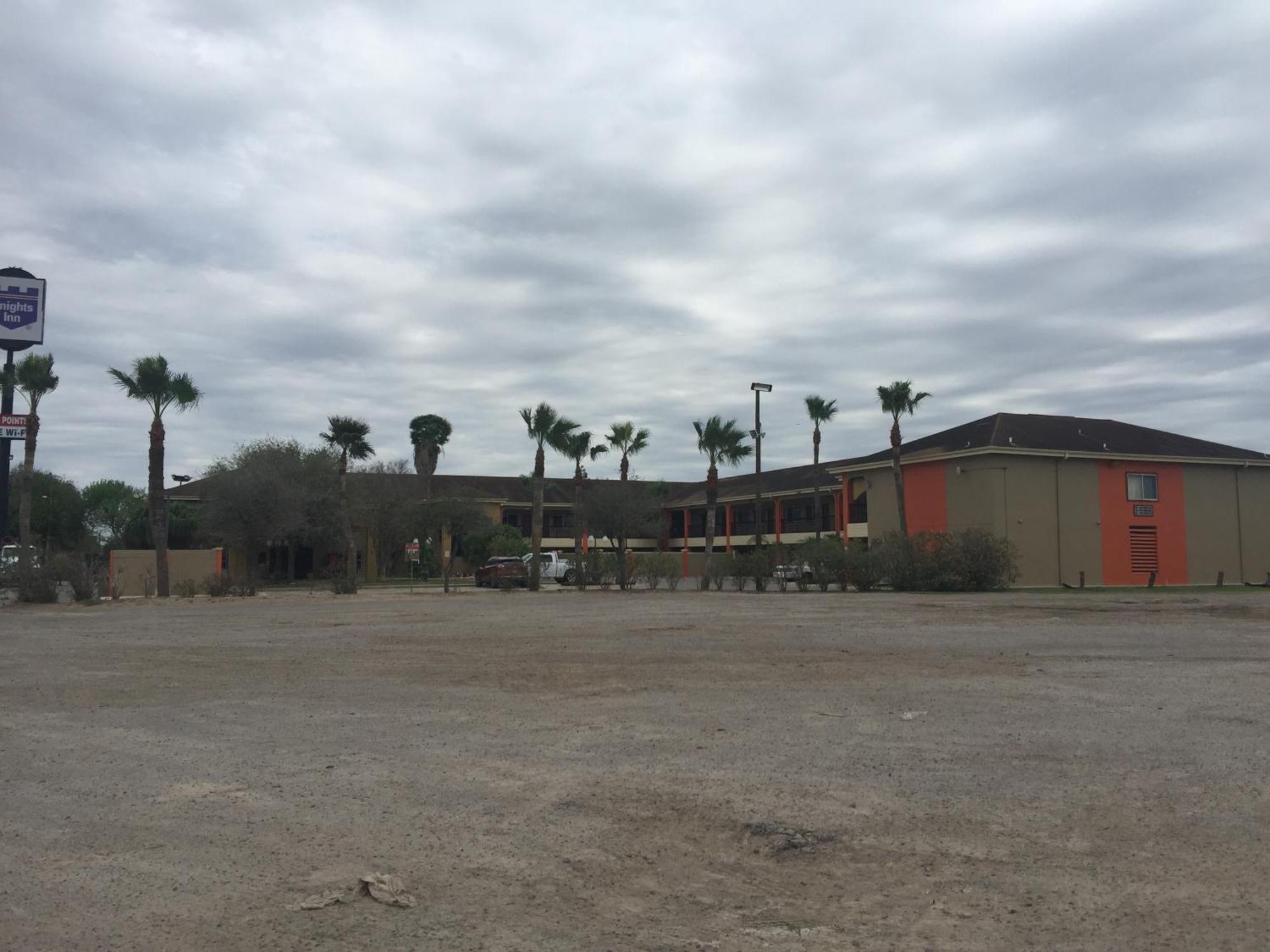 Texas Inn And Suites City Center At University Dr. Edinburg Εξωτερικό φωτογραφία