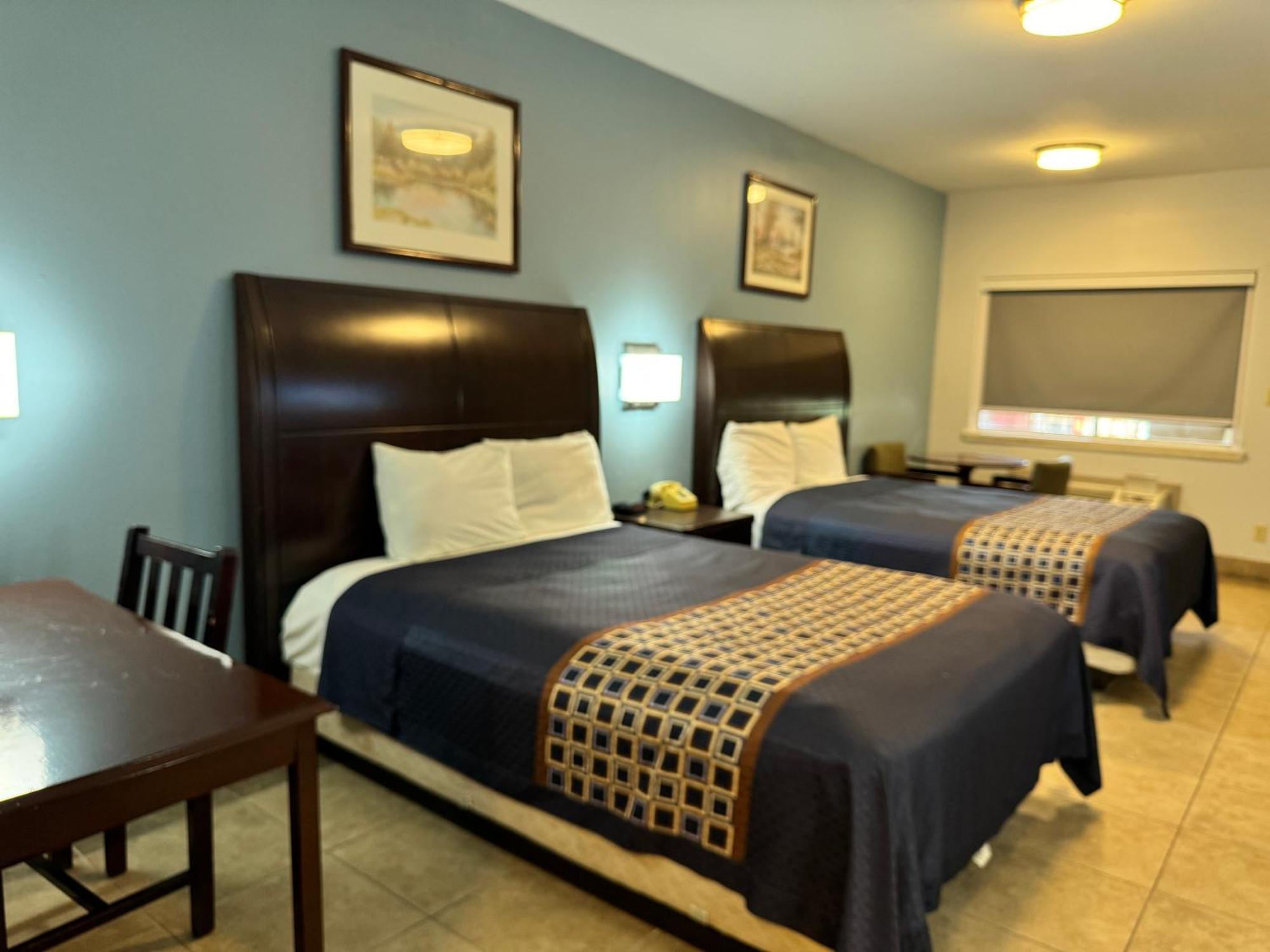 Texas Inn And Suites City Center At University Dr. Edinburg Εξωτερικό φωτογραφία