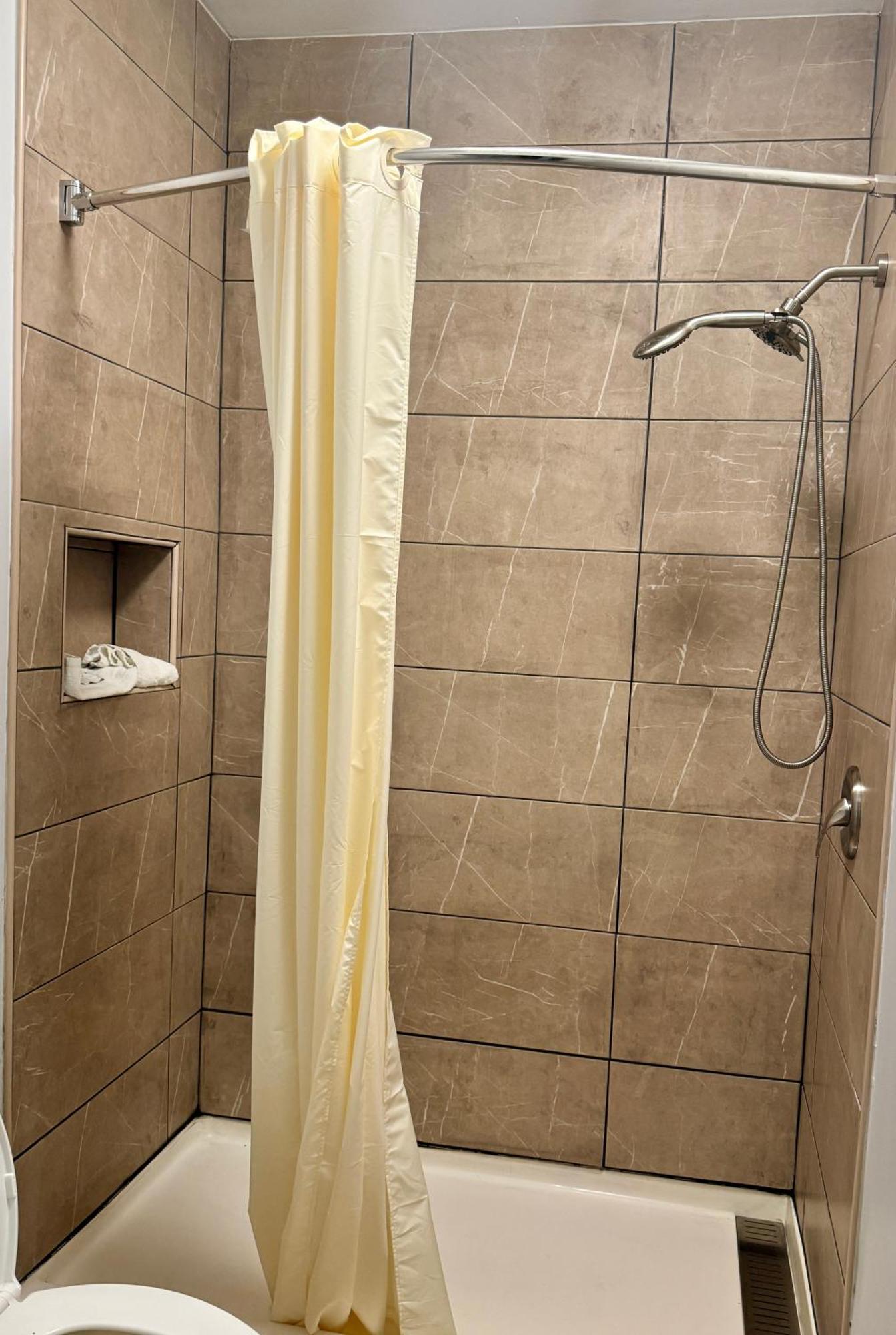 Texas Inn And Suites City Center At University Dr. Edinburg Εξωτερικό φωτογραφία