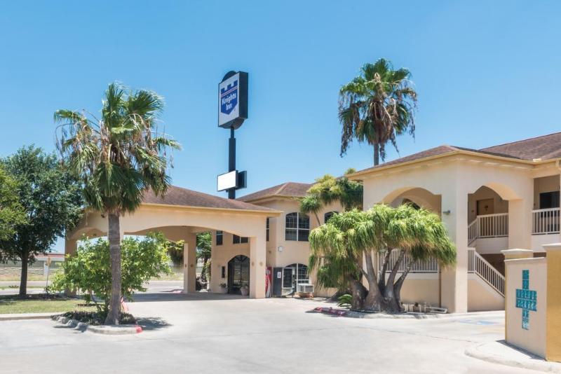 Texas Inn And Suites City Center At University Dr. Edinburg Εξωτερικό φωτογραφία