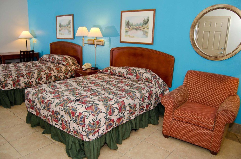 Texas Inn And Suites City Center At University Dr. Edinburg Εξωτερικό φωτογραφία